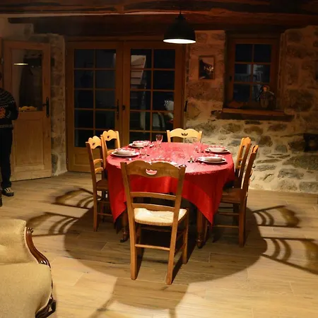 לינה וארוחת בוקר Et Table D'hotes Du Pere 3*